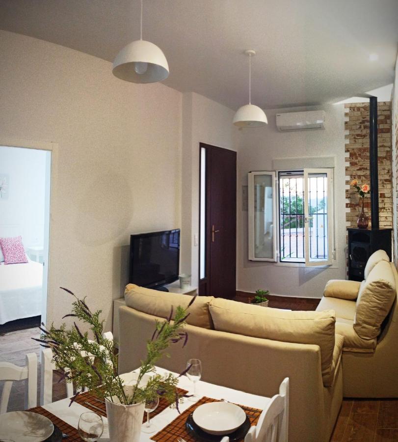 Casa Atardecer Apartment Zahara De La Sierra Exterior photo